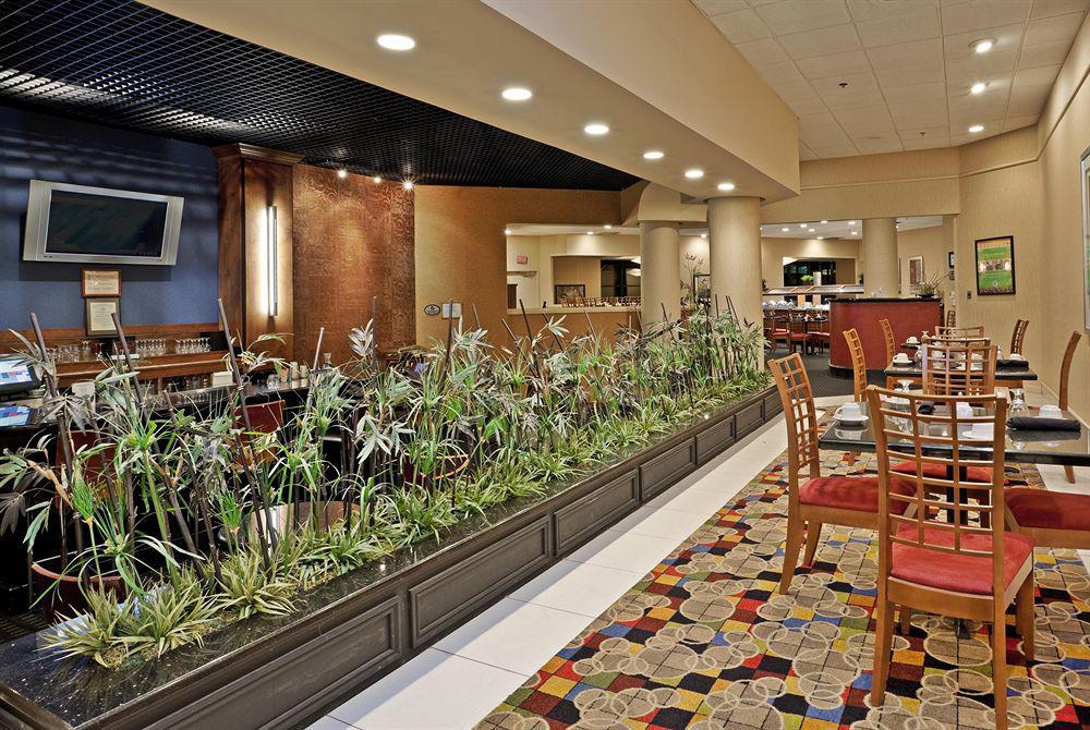 Doubletree By Hilton Winston Salem - University, Nc Restoran foto