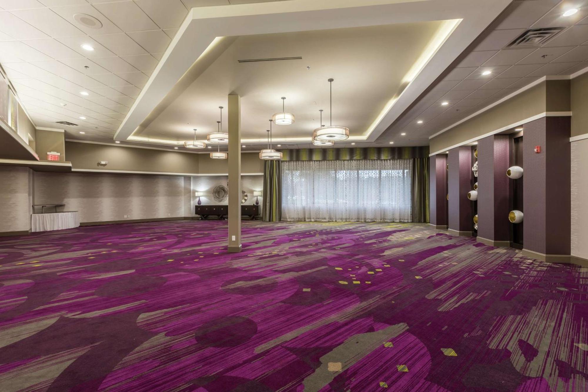 Doubletree By Hilton Winston Salem - University, Nc Bagian luar foto