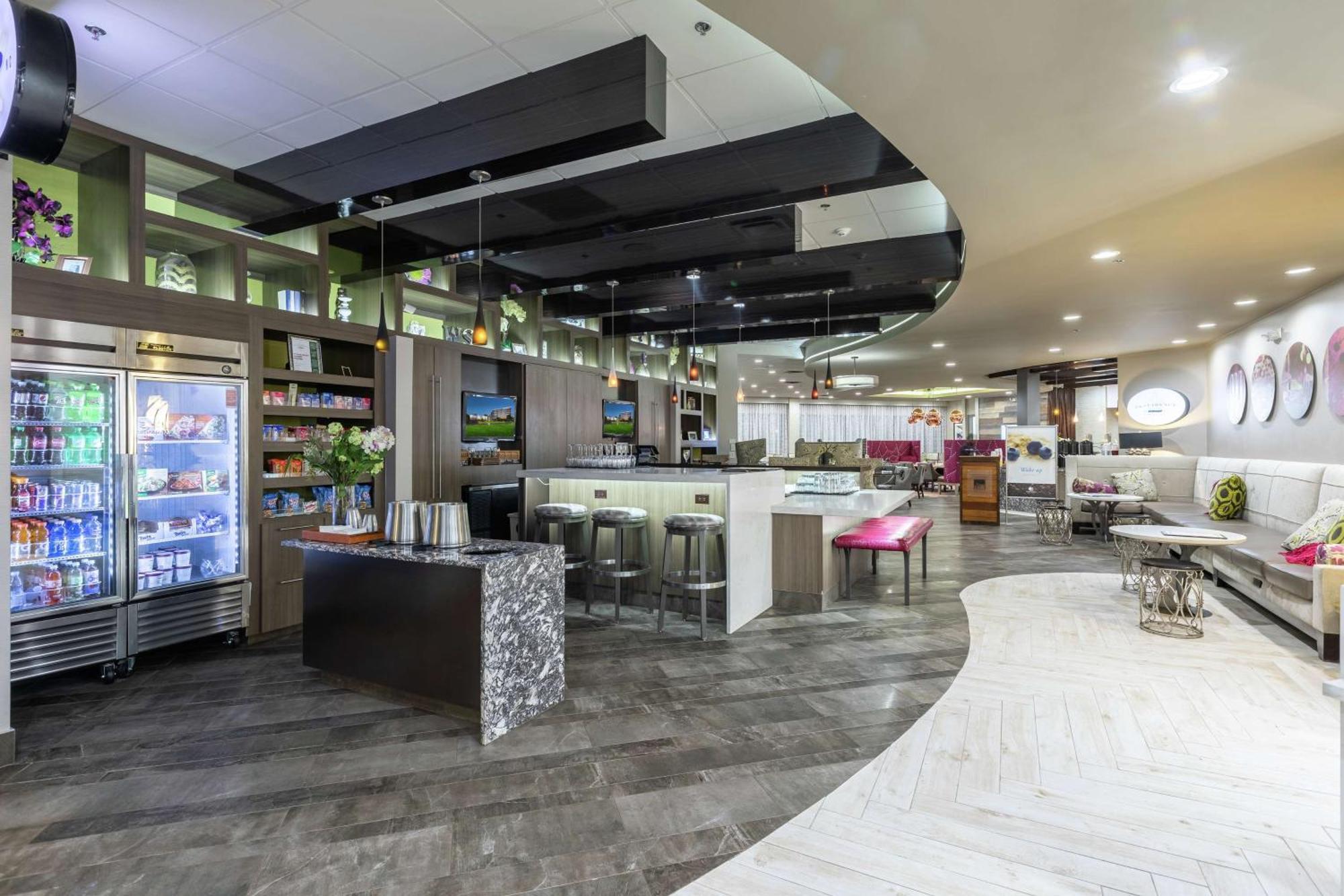 Doubletree By Hilton Winston Salem - University, Nc Bagian luar foto