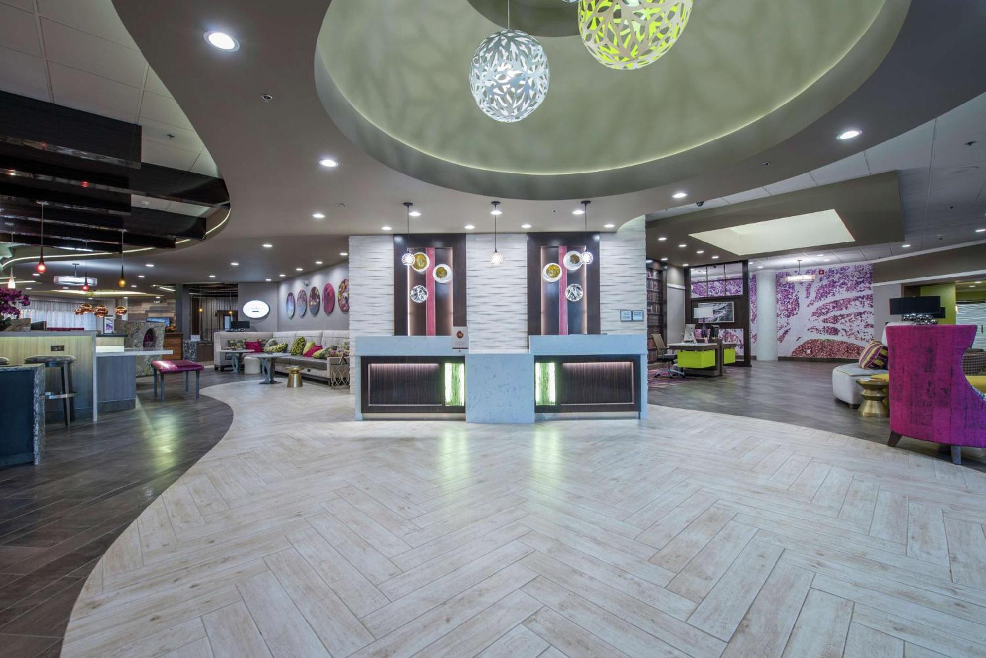 Doubletree By Hilton Winston Salem - University, Nc Bagian luar foto