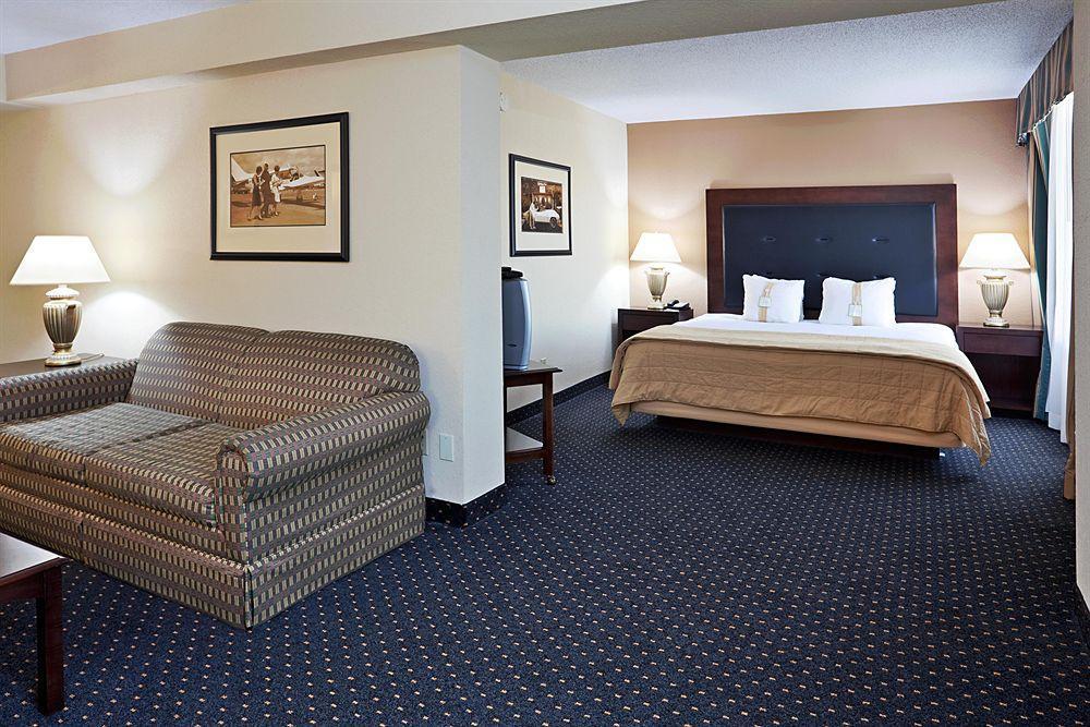 Doubletree By Hilton Winston Salem - University, Nc Ruang foto