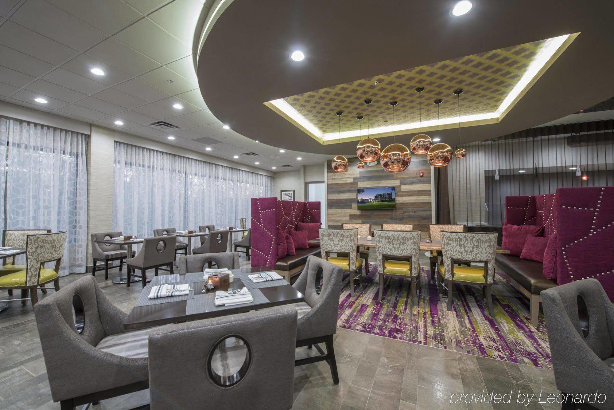 Doubletree By Hilton Winston Salem - University, Nc Bagian luar foto